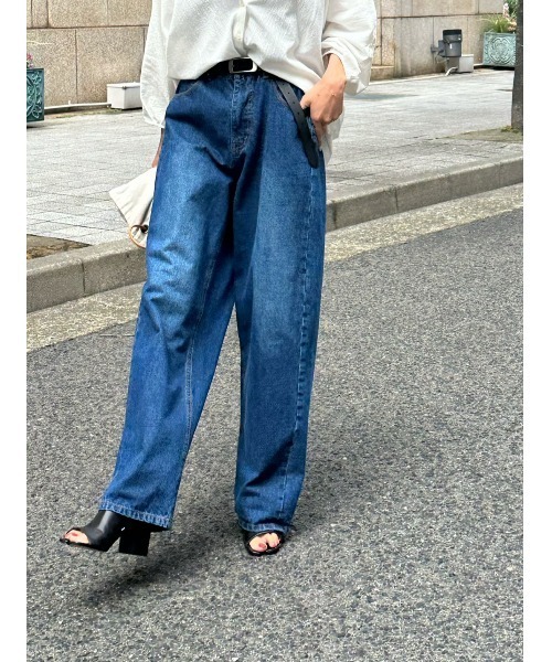 ulu（ウル）の「Denim wide pants (zozo限定カラー）（デニムパンツ・レディース・ブルー・FREE）」の7枚目の写真