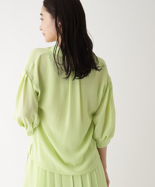 OPAQUE.CLIP（オペークドットクリップ）の「◆【大草直子さんコラボ】オープンカラーブラウス セットアップ対応（シャツ/ブラウス・レディース・ネイビー/ダークオレンジ/ブラック系/黄緑系・38/40/36）」の11枚目の写真