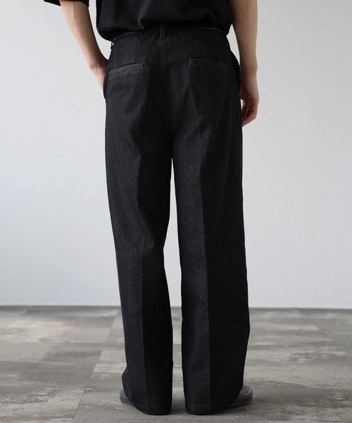 CREARE -LINO-（クレアーレリノ）の「センタープリーツ ワイド ルーズ デニム スラックス パンツ（デニムパンツ・メンズ・ブラック/チャコールグレー・S/M/L）」の7枚目の写真
