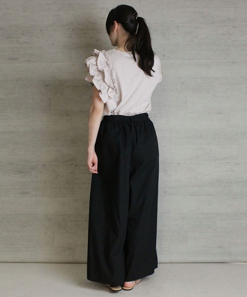 atONE(アットワン)の「atONE 片袖フリル デザインカットソー 半袖(Tシャツ/カットソー・レディース・ピンクベージュ/ブラック/ホワイト・4L~5L/M-L/LL~3L)」の21枚目の写真