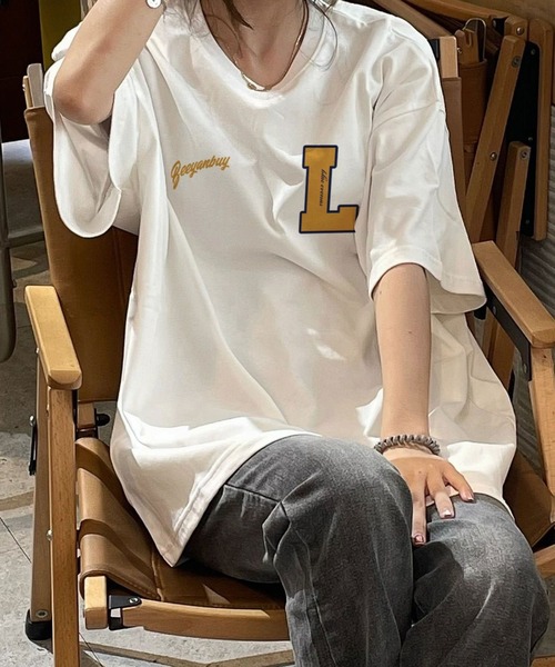 Vipoa(ヴィポア)の「オーバーサイズナンバリングTシャツ(Tシャツ/カットソー・レディース・グリーン/ホワイト/ブラック・FREE)」の6枚目の写真