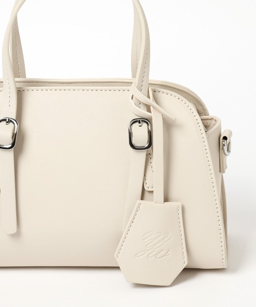 mysty woman（ミスティウーマン）の「キーチャーム付きミニボストン 961191（ボストンバッグ・レディース・バーガンディー/アイボリー/ブラック・FREE）」の9枚目の写真