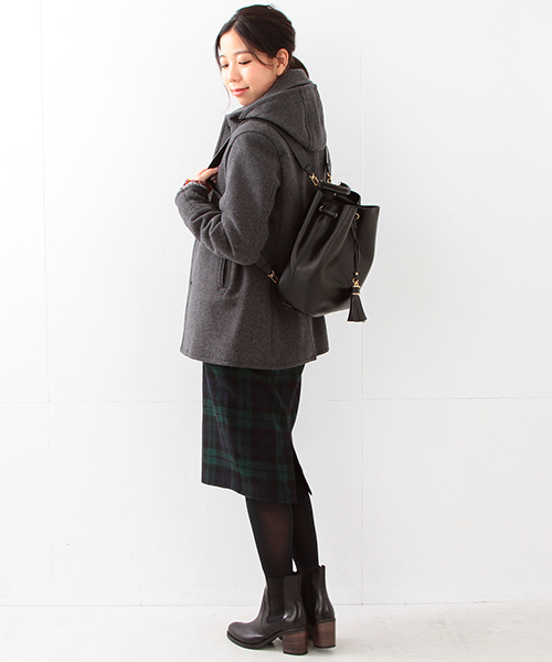 Ray BEAMS(レイビームス)の「LE VERNIS / レザー バケット バッグパック(バックパック/リュック・レディース・ブラック/ベージュ・ONE SIZE)」の13枚目の写真