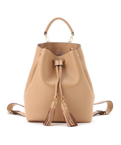 Ray BEAMS(レイビームス)の「LE VERNIS / レザー バケット バッグパック(バックパック/リュック・レディース・ブラック/ベージュ・ONE SIZE)」の4枚目の写真