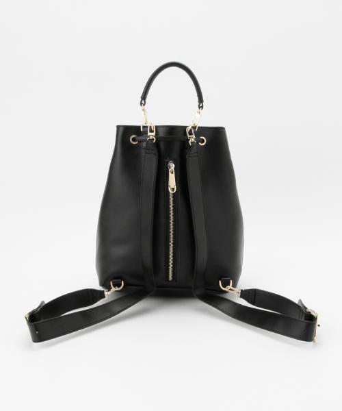 Ray BEAMS(レイビームス)の「LE VERNIS / レザー バケット バッグパック(バックパック/リュック・レディース・ブラック/ベージュ・ONE SIZE)」の6枚目の写真