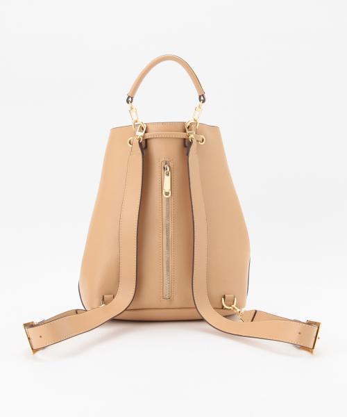 Ray BEAMS(レイビームス)の「LE VERNIS / レザー バケット バッグパック(バックパック/リュック・レディース・ブラック/ベージュ・ONE SIZE)」の10枚目の写真