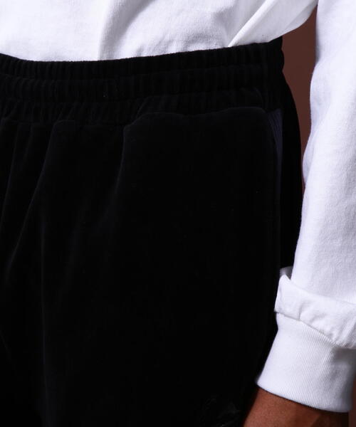 AVIREX(アヴィレックス)の「VELOUR TRACK PANTS / ベロア トラックパンツ / AVIREX / アヴィレックス(その他パンツ・メンズ・ブラック/カーキ/オレンジ・LARGE/XX-LARGE/X-LARGE/MEDIUM)」の9枚目の写真