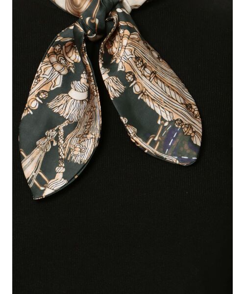 RESEXXY（リゼクシー）の「ラッフルフリルスカーフニットトップス（ニット/セーター・レディース・ベージュ/ホワイト/ブラック/ブルー・FREE）」の22枚目の写真