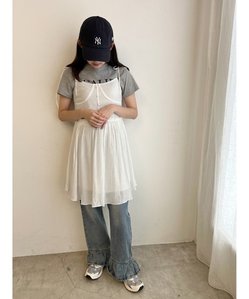 WC(ダブル シー)の「フリルウエストキャミワンピース(ワンピース・レディース・ブラック/ホワイト・FREE)」の6枚目の写真