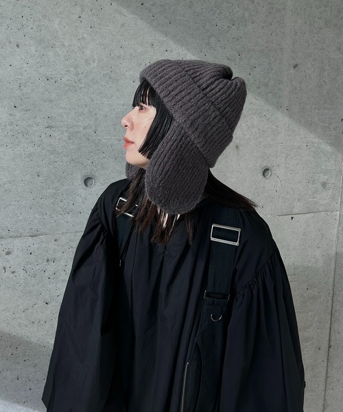 y/m by RIKA（イムバイリカ）の「モヘアタッチフライトニットキャップ（キャップ・レディース・チャコールグレー・FREE）」の3枚目の写真