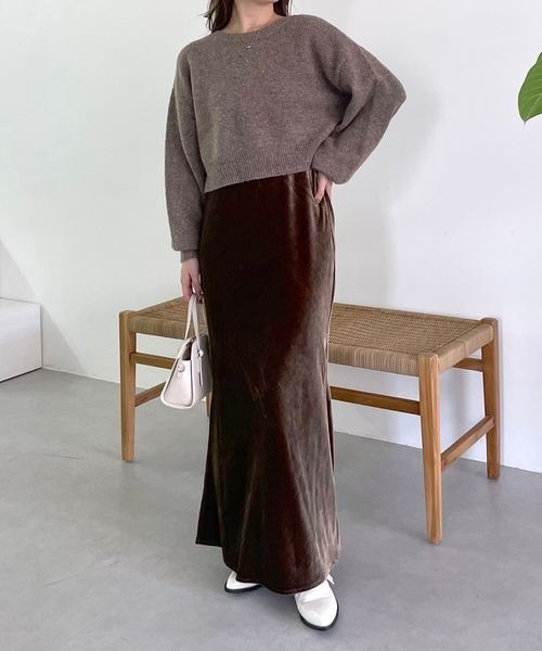 mysty woman(ミスティウーマン)の「ベロアバイアスタイトスカート 981399(スカート・レディース・オレンジ/ネイビー/ブラウン・FREE)」の19枚目の写真