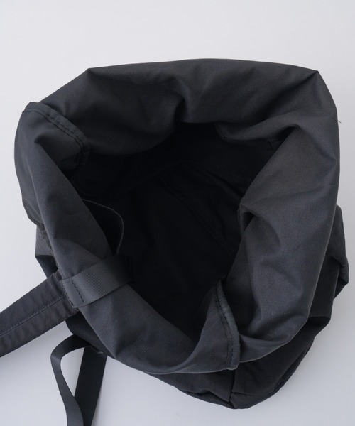 COLONY 2139（コロニートゥーワンスリーナイン）の「ナイロンワンショルダーバッグ（ショルダーバッグ・レディース・ブラック/カーキ/グリーン・FREE）」の17枚目の写真