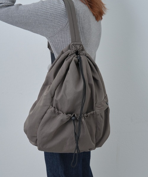 COLONY 2139（コロニートゥーワンスリーナイン）の「ナイロンワンショルダーバッグ（ショルダーバッグ・レディース・ブラック/カーキ/グリーン・FREE）」の6枚目の写真