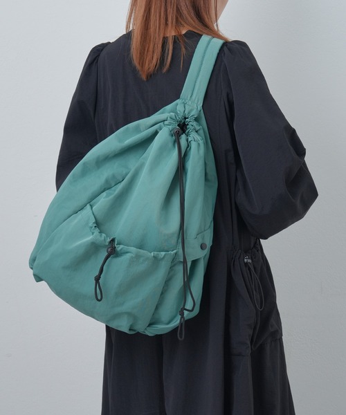 COLONY 2139（コロニートゥーワンスリーナイン）の「ナイロンワンショルダーバッグ（ショルダーバッグ・レディース・ブラック/カーキ/グリーン・FREE）」の14枚目の写真