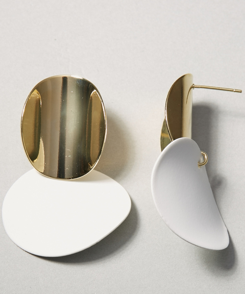 Abahouse Devinette(ドゥヴィネット)の「【sauvage peau 】ラウンドクロスピアス(ピアス(両耳用)・レディース・ブルー/オレンジ/イエロー/ホワイト・フリー)」の2枚目の写真