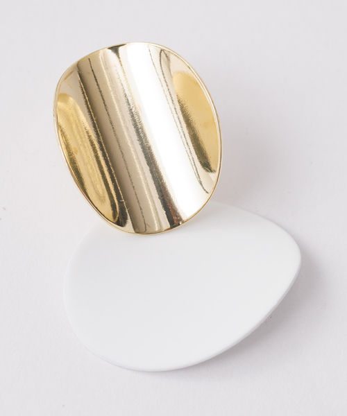 Abahouse Devinette(ドゥヴィネット)の「【sauvage peau 】ラウンドクロスピアス(ピアス(両耳用)・レディース・ブルー/オレンジ/イエロー/ホワイト・フリー)」の13枚目の写真