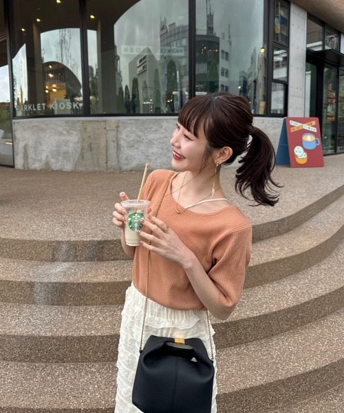 hinari（ヒナリ）の「コンパクトサマーニット（Tシャツ