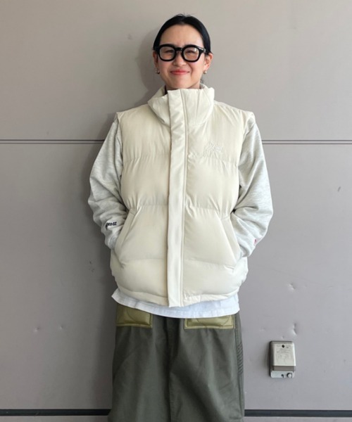 RODEO CROWNS WIDE BOWL(ロデオクラウンズワイドボウル)の「スタンドネック PUFF ベスト(ダウンベスト・レディース・アイボリー/ネイビー/オレンジ・FREE)」の6枚目の写真