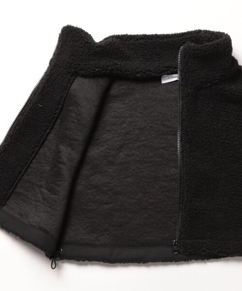 notch.（ノッチ）の「ボアショートベスト（ダウンベスト・レディース・ブラック/オフホワイト/グレー・M）」の16枚目の写真