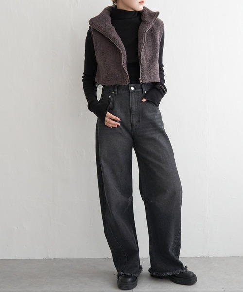 notch.（ノッチ）の「ボアショートベスト（ダウンベスト・レディース・ブラック/オフホワイト/グレー・M）」の14枚目の写真