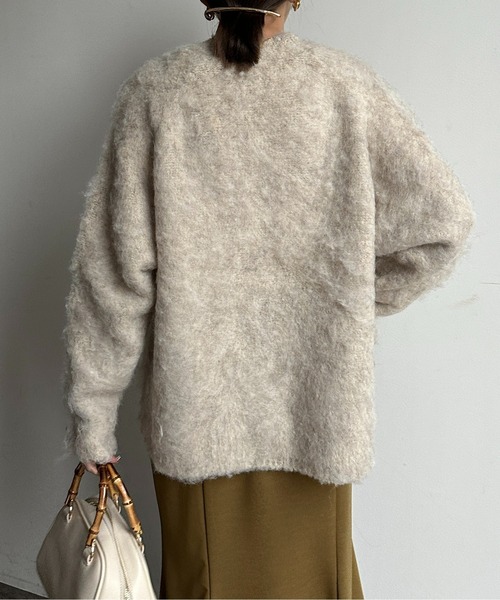 Thevon（ゼボン）の「シャギーVネックカーディガン（カーディガン/ボレロ・レディース・チャコールグレー/オレンジ/グレー/ベージュ/サーモンピンク/ブルー・FREE）」の14枚目の写真