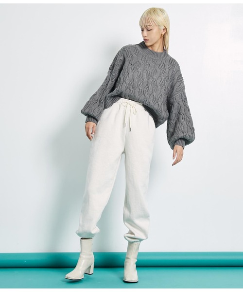 Settimissimo(セッティミッシモ)の「ボリュームスリーブミックスケーブルニット(ニット/セーター・レディース・グレー/ベージュ・FREE)」の16枚目の写真