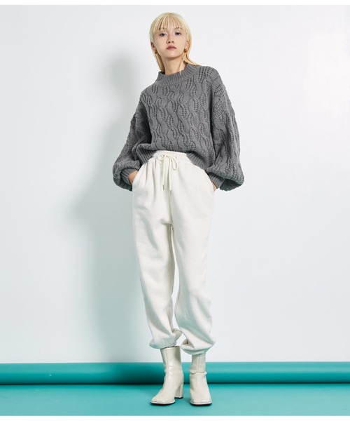 Settimissimo(セッティミッシモ)の「ボリュームスリーブミックスケーブルニット(ニット/セーター・レディース・グレー/ベージュ・FREE)」の17枚目の写真