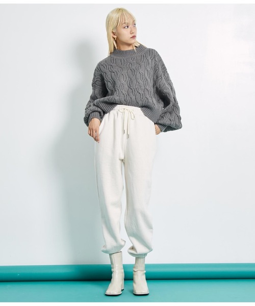 Settimissimo(セッティミッシモ)の「ボリュームスリーブミックスケーブルニット(ニット/セーター・レディース・グレー/ベージュ・FREE)」の18枚目の写真