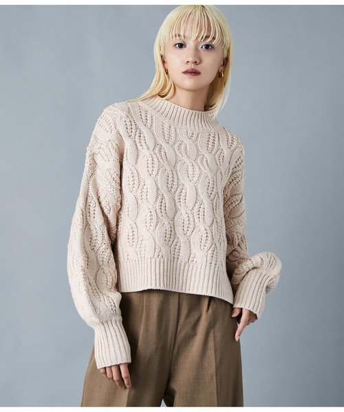 Settimissimo(セッティミッシモ)の「ボリュームスリーブミックスケーブルニット(ニット/セーター・レディース・グレー/ベージュ・FREE)」の5枚目の写真