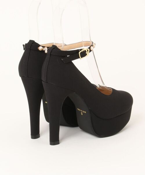 DULCIS REGALO（ドルキス レガロ）の「ElvisLuce(エルビスルーチェ)11cmヒールパールアンクルストラップパンプス（パンプス・レディース・ホワイト/ブラック/ネイビー・L/S/LL/M）」の4枚目の写真