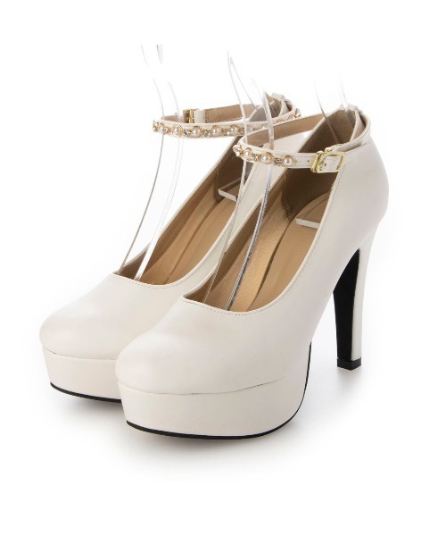 DULCIS REGALO（ドルキス レガロ）の「ElvisLuce(エルビスルーチェ)11cmヒールパールアンクルストラップパンプス（パンプス・レディース・ホワイト/ブラック/ネイビー・L/S/LL/M）」の8枚目の写真