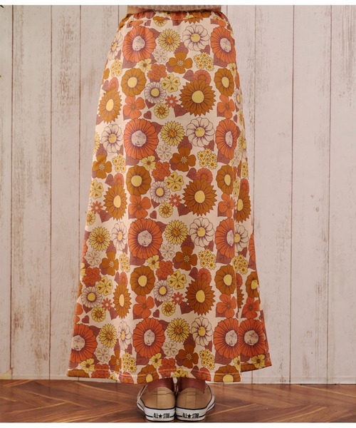 anap mimpi（アナップミンピ）の「レトロフラワー 裏毛 セミフレア スカート（スカート・レディース・ベージュ系その他/ダークグレー・FREE）」の20枚目の写真