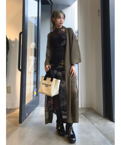 ALLSAINTS（オールセインツ）の「LOTTIE HEELED SLIP ON LEATHER BOOTS | LOTTIE HEELED スリッポン レザー ブーツ（ブーツ・レディース・ブラック系その他・UK4/UK5/UK3）」の9枚目の写真