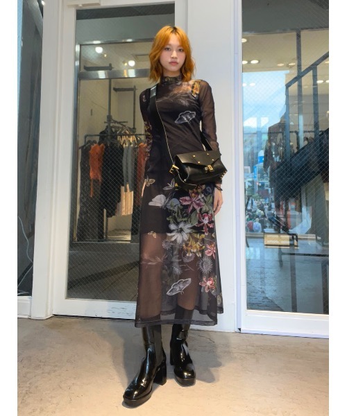 ALLSAINTS（オールセインツ）の「LOTTIE HEELED SLIP ON LEATHER BOOTS | LOTTIE HEELED スリッポン レザー ブーツ（ブーツ・レディース・ブラック系その他・UK4/UK5/UK3）」の13枚目の写真