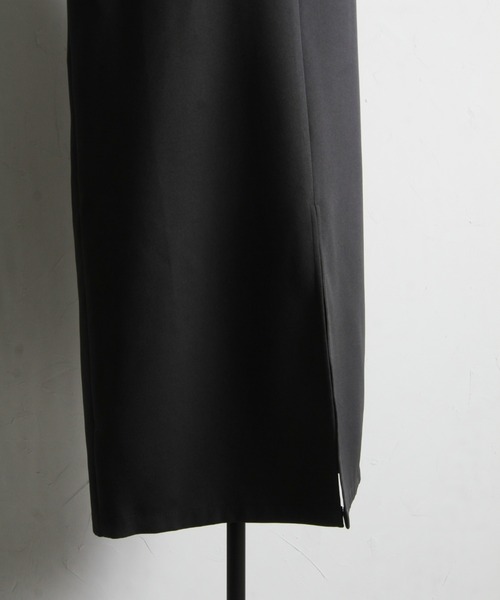 &. NOSTALGIA(アンドドットノスタルジア)の「【ZOZO限定】深Vネックベルテッドジャンスカ(ジャンパースカート・レディース・チャコールグレー/ブラック・M)」の8枚目の写真