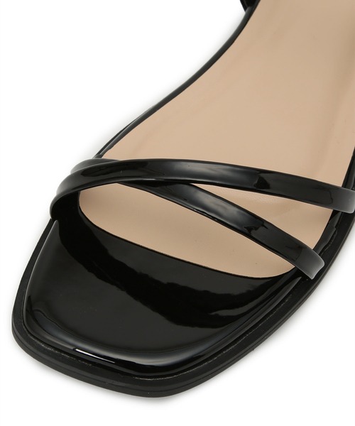 ROPE' PICNIC（ロペピクニック）の「スキニーストラップフラットサンダル（サンダル・レディース・シルバー/オフホワイト/ブラック・23.0cm/24.0cm）」の9枚目の写真