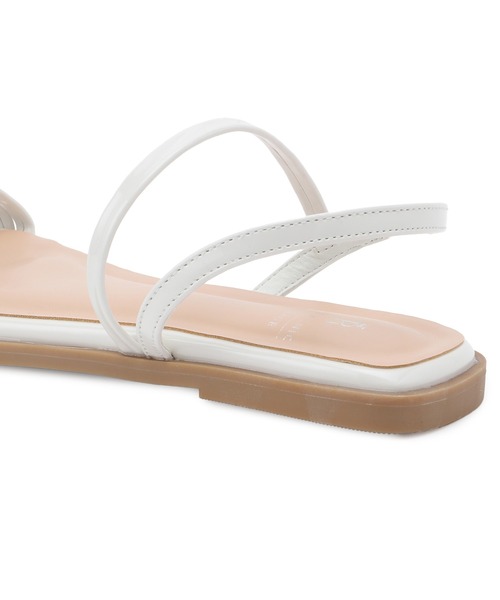 ROPE' PICNIC（ロペピクニック）の「スキニーストラップフラットサンダル（サンダル・レディース・シルバー/オフホワイト/ブラック・23.0cm/24.0cm）」の11枚目の写真