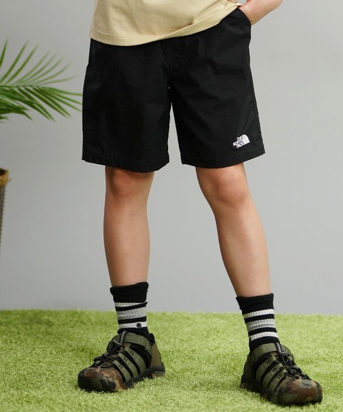 THE NORTH FACE(ザノースフェイス)の「THE NORTH FACE/ザ・ノース・フェイス CLASS V SHORT キッズ 撥水 刺繍ロゴ UVケア NBJ42430(その他パンツ・キッズ・アーミー/ブラック・120cm/110cm/100cm/150cm/140cm/130cm)」の2枚目の写真