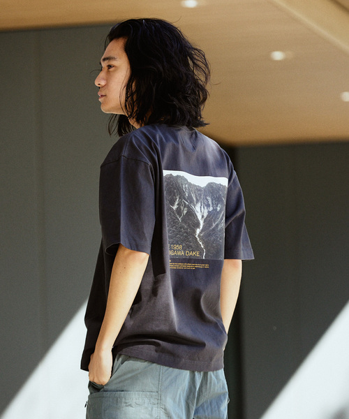 Snow Peak(スノーピーク)の「SNOW PEAK × JOURNAL STANDARD / 別注 UCCP Mt. Tanigawa Tshirt(Tシャツ/カットソー・メンズ・ホワイト/ブラック系その他・LARGE/MEDIUM/X-LARGE)」の9枚目の写真