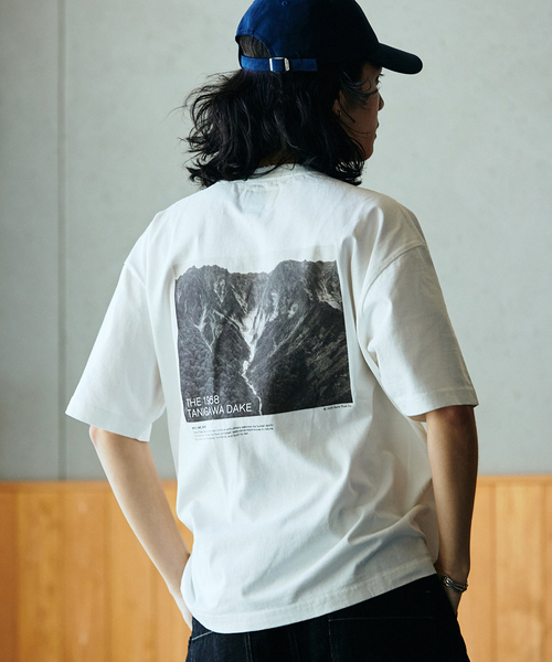 Snow Peak(スノーピーク)の「SNOW PEAK × JOURNAL STANDARD / 別注 UCCP Mt. Tanigawa Tshirt(Tシャツ/カットソー・メンズ・ホワイト/ブラック系その他・LARGE/MEDIUM/X-LARGE)」の20枚目の写真