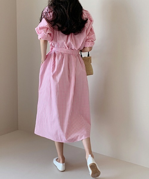 COCOMOMO(ココモモ)の「ギンガムチェックシャツワンピース(シャツワンピース・レディース・ピンク/ネイビー・FREE)」の19枚目の写真