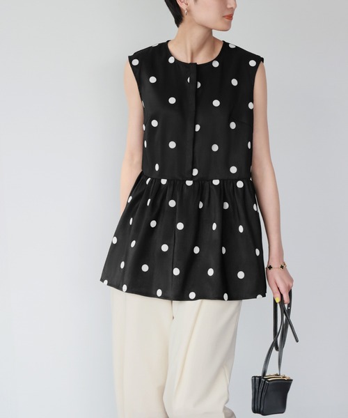 ELFRANK（エルフランク）の「ドットプリントノースリーブペプラムブラウス（シャツ/ブラウス・レディース・オフホワイト/ブラック・FREE）」の10枚目の写真