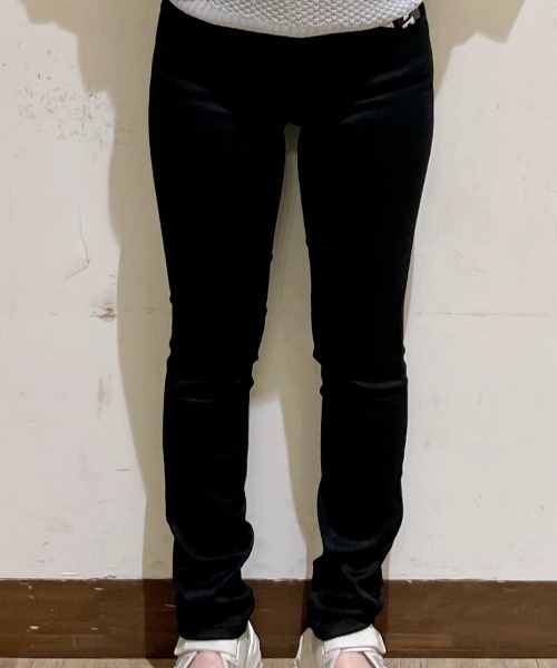 EDWIN（エドウィン）の「【EDWIN】ハタラクロ スキニーパンツ (色褪せ防止 / 伸縮性抜群 / 美脚効果)（その他パンツ・レディース・ブラック・S/M/L/XL/XS）」の10枚目の写真