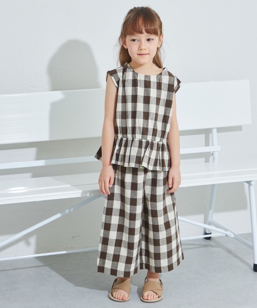 pairmanon(ペアマノン)の「ペプラムブラウス 7分丈パンツ ガールズセットアップ(セットアップ・キッズ・ブルー系その他4/ブラウン系その他/アイボリー/ベージュ系その他/レッド系その他/ベージュ系その他2/パープル系その他/テラコッタ/ブラウン系その他2・110/120/100/130/90/140/150)」の15枚目の写真