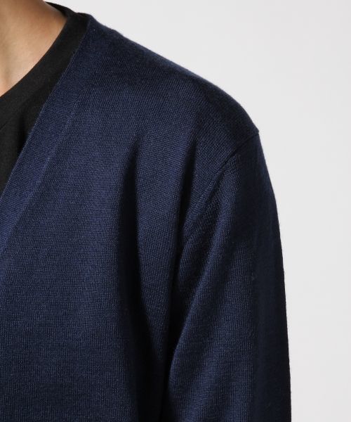 RAGEBLUE（レイジブルー）の「【スペイン産ウール使用】ニットVカーデ/566799（ニット/セーター・メンズ・グレー/グリーン/ワインレッド/ブラック/ブルー/オリーブ・MEDIUM/LARGE）」の14枚目の写真