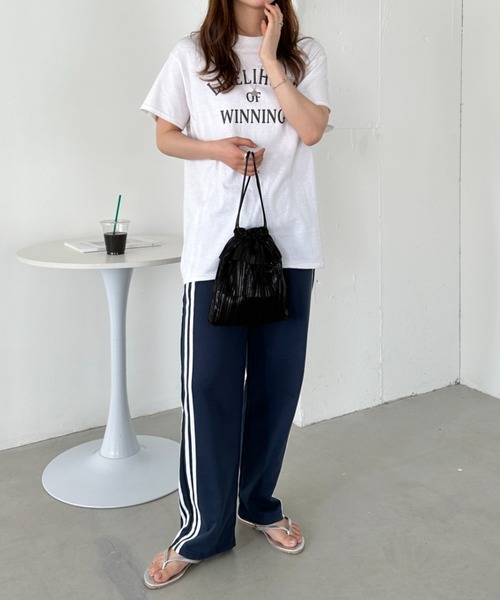 un+frame（アンフレーム）の「メタリックプリーツ ティアード巾着ショルダーバッグ（ショルダーバッグ・レディース・シルバー/ブラック/ピンク・FREE）」の15枚目の写真