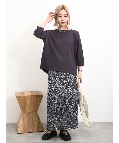 Samansa Mos2 blue(サマンサモスモスブルー)の「【シルキーコットン】ドルマンスリーブプルオーバー(Tシャツ/カットソー・レディース・オフホワイト/ブルー/チャコールグレー・F)」の12枚目の写真