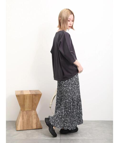 Samansa Mos2 blue(サマンサモスモスブルー)の「【シルキーコットン】ドルマンスリーブプルオーバー(Tシャツ/カットソー・レディース・オフホワイト/ブルー/チャコールグレー・F)」の13枚目の写真
