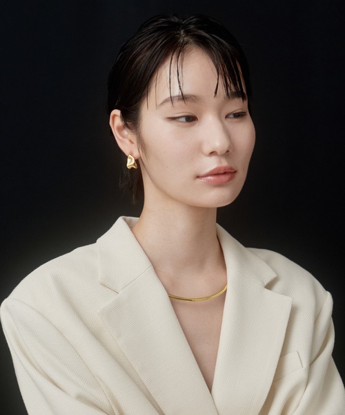 novice（ノーヴィス）の「【novice】Nuance Flat Hoop Pierce［Stainless］（ピアス（両耳用）・レディース・ゴールド/シルバー・FREE）」の5枚目の写真