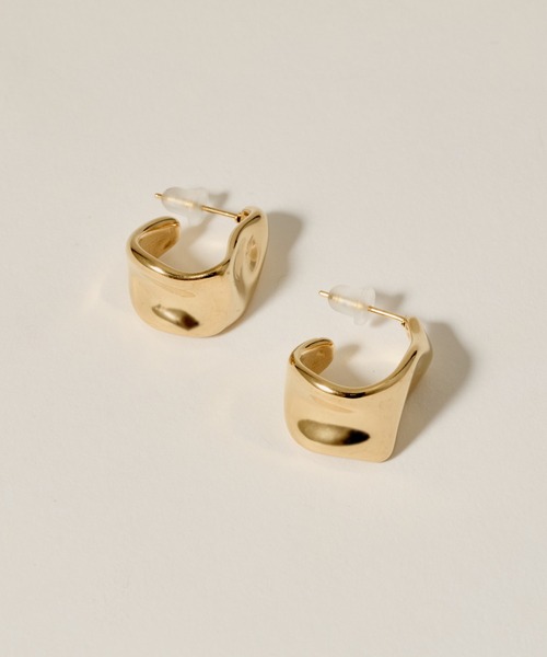 novice（ノーヴィス）の「【novice】Nuance Flat Hoop Pierce［Stainless］（ピアス（両耳用）・レディース・ゴールド/シルバー・FREE）」の7枚目の写真